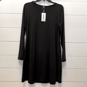 BNWT black womens swing dress. Medium